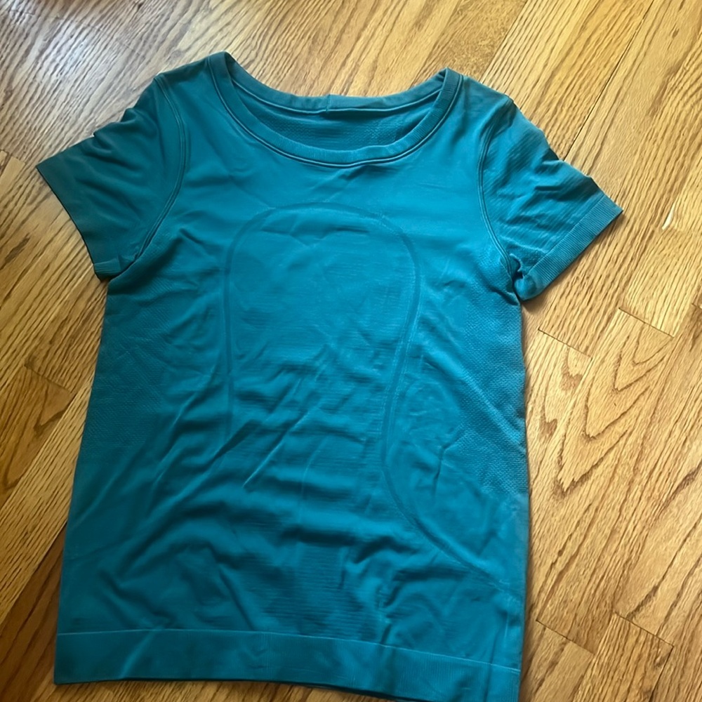 Lululemon swiftly breeze short sleeve